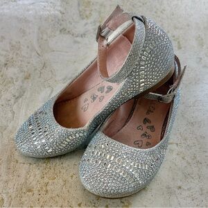 Olive & Edie Shimmer Flat Girl’s size 12 silver